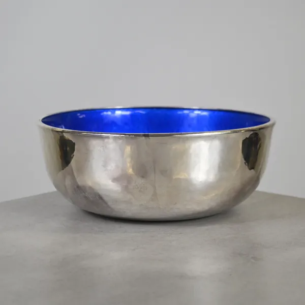 Alexander Tillander, skål, sterlingsilver med emalj, 1954.