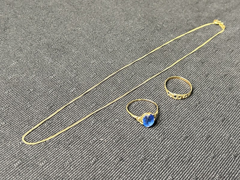 Guldringar och halsband 18 karat