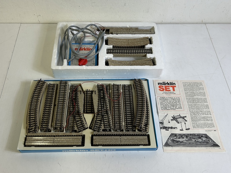 Märklin tågräls och transformator 