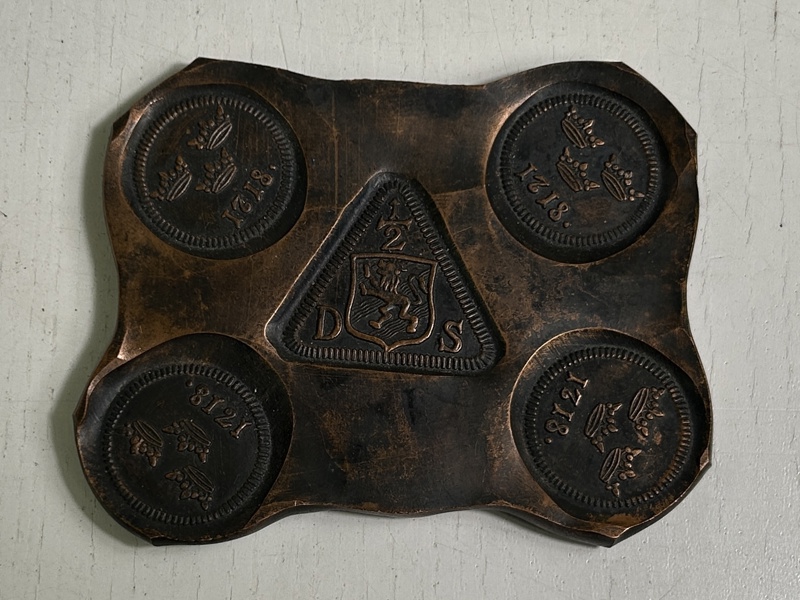 Plåtmynt Karl XII ½ daler kopia 1718 