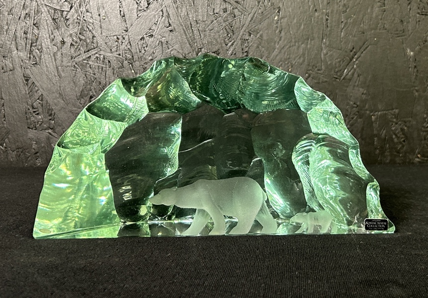 Glasskulptur "Isberg", signerad & numrerad Vicke Lindstrand 