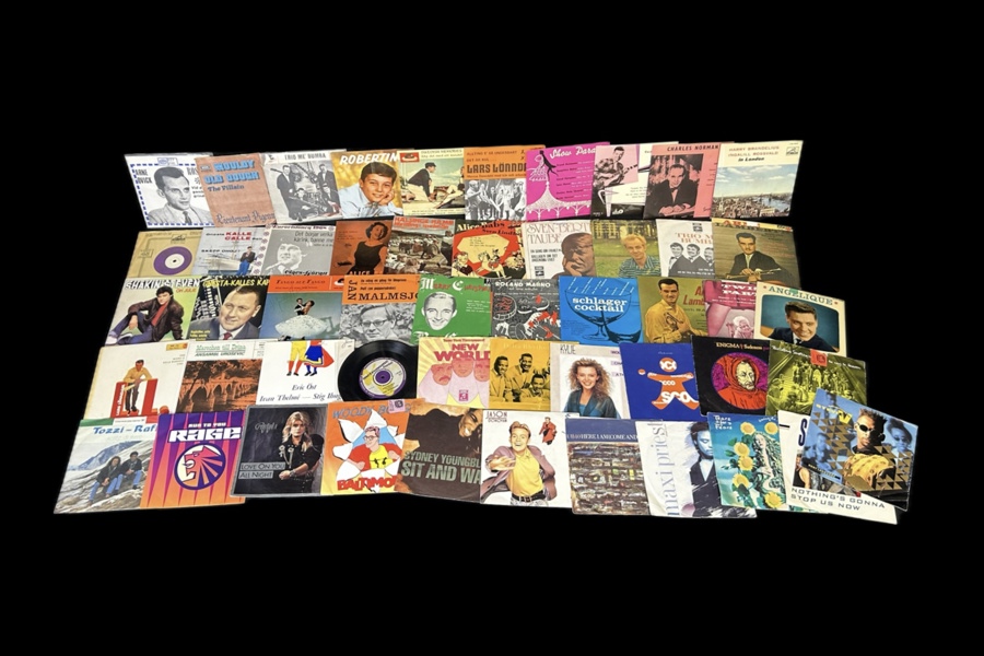 Singelskivor 50 stycken, blandad musik 