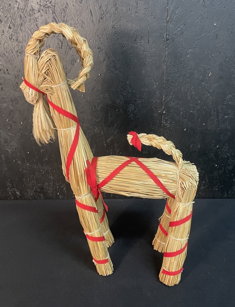 Julbock i halm 