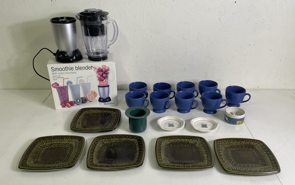 Diverse bl a Muggar 9 st Smoothiemixer 