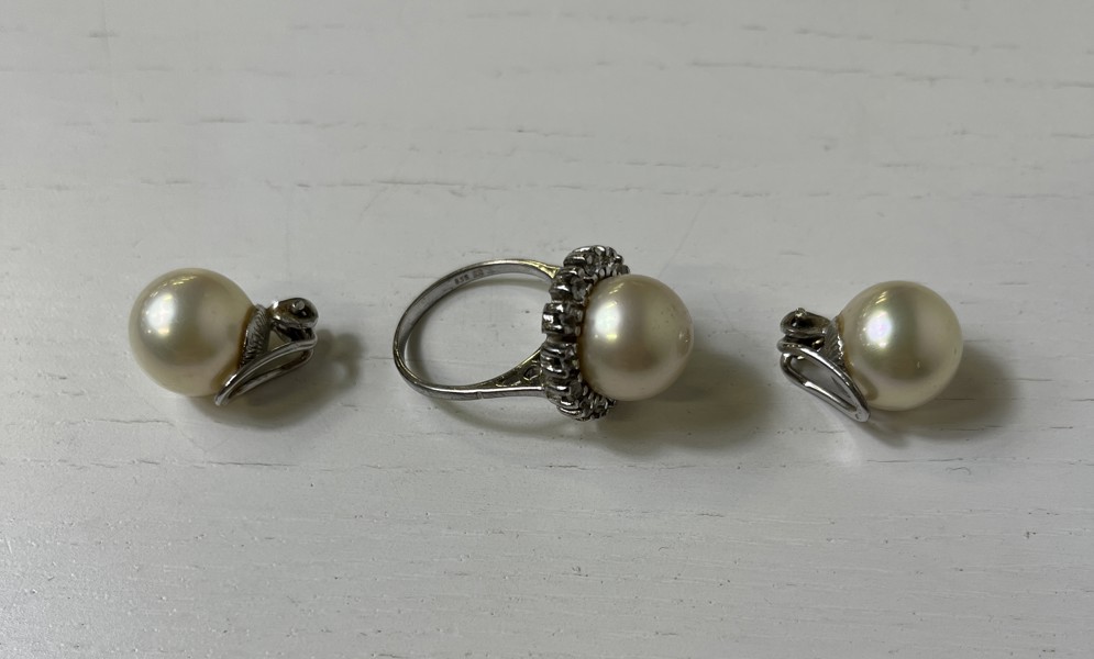 Silverring och örhängen 