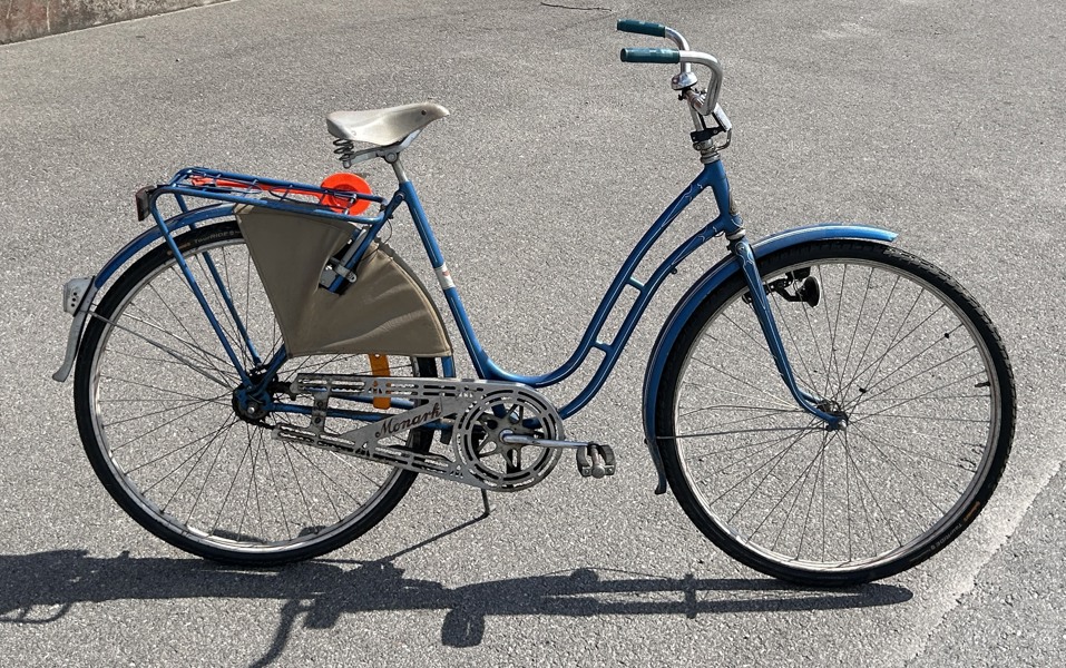 Damcykel Monark