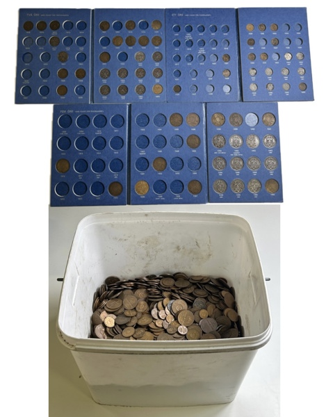 18 KG Kopparmynt i Hink samt Medföljer 3st Foldrar med Koppar & Nickel mynt