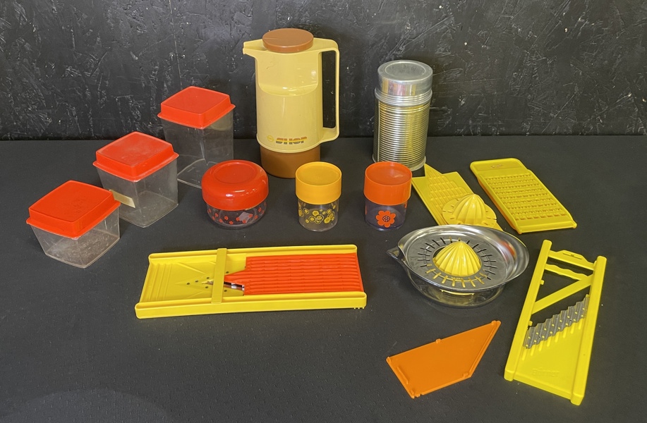 Husgeråd retro plast 