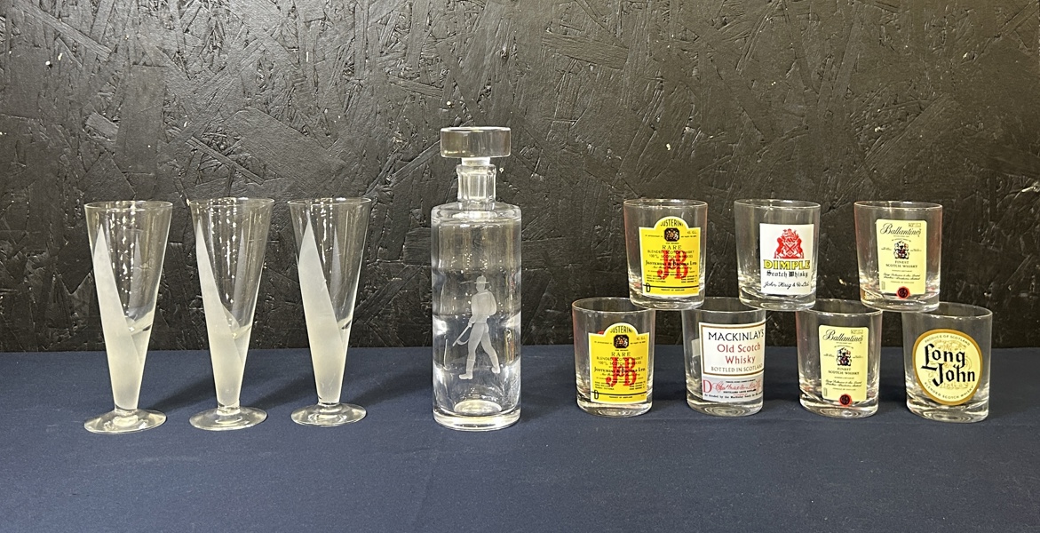 Whiskeyglas 1960-tal, karaff signerad Kosta Bergh och glas Orrefors