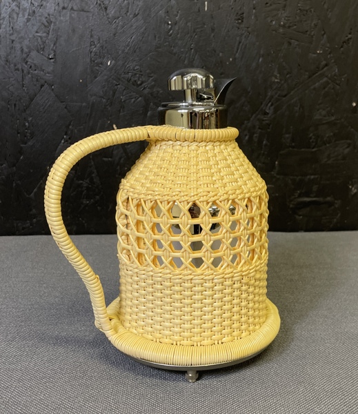 Termos, stål och plast. 1900-talets mitt 