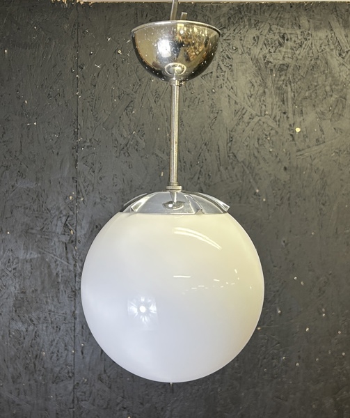 Klotlampa, kromad metall/glaskupa