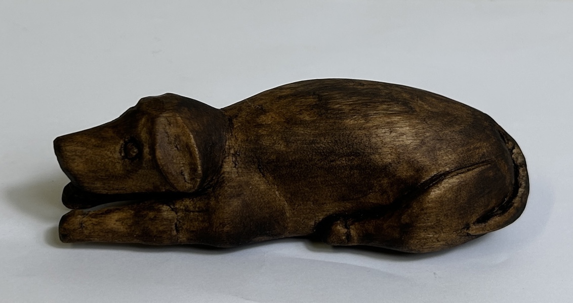 Snushund, trä, 1800-tal.