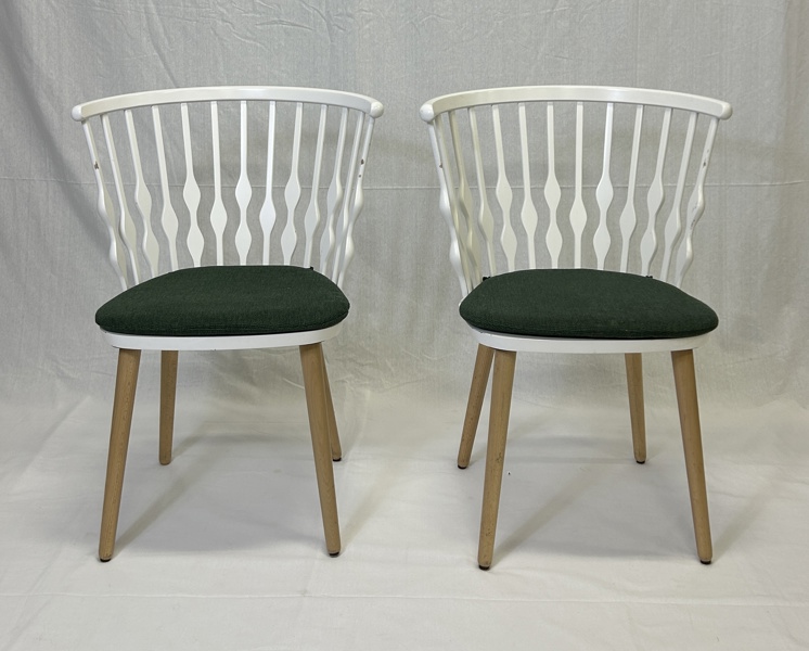 Matsalsstolar 2 st Nub SO 1420 design Patricia Urquiola.