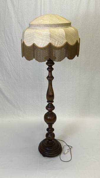 Golvlampa 