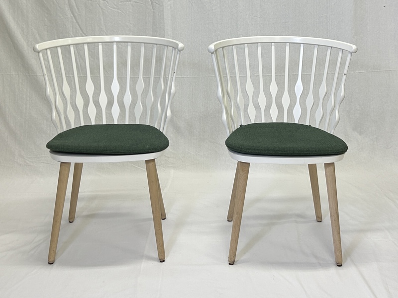 Matsalsstolar 2 st Nub SO 1420 design Patricia Urquiola.