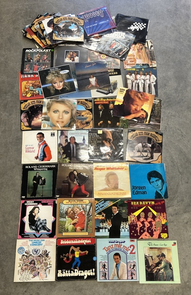 LP skivor blandad musik 