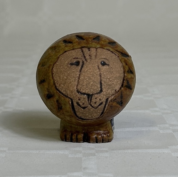 Lisa Larson. Figurin, "Lejon Mini" ur serien "Afrika", Gustavsberg.