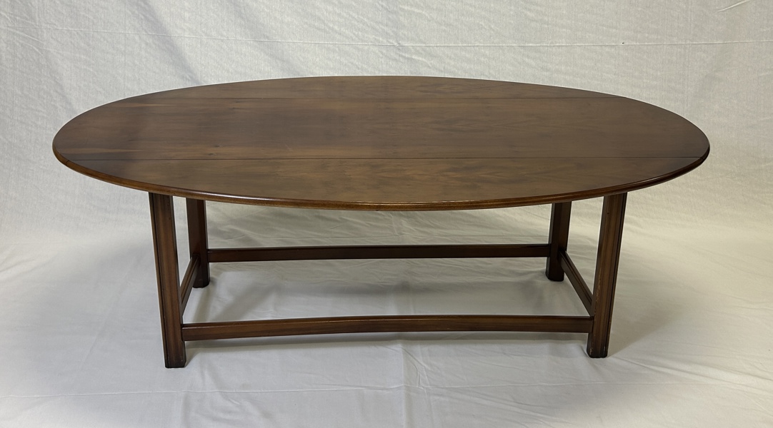 Soffbord "Hunting Table" England, 1900-talets andra hälft.