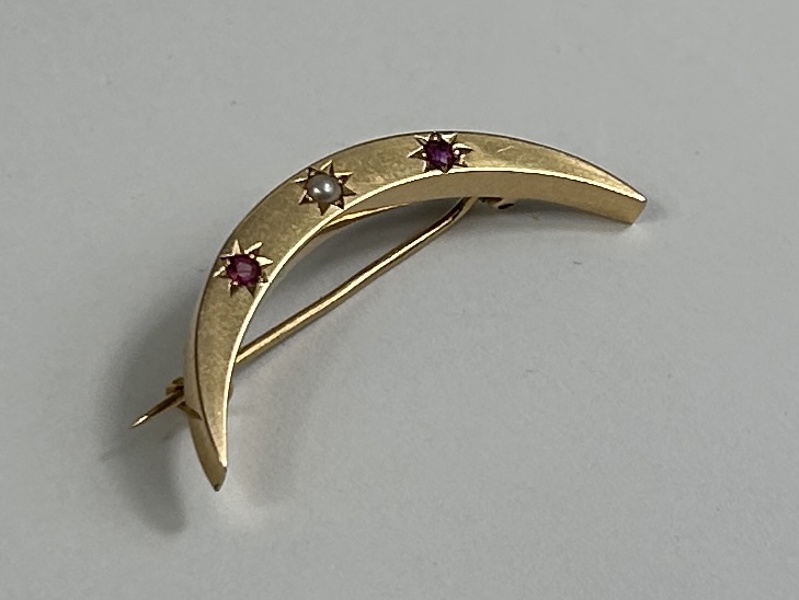 Brosch, 18k guld.