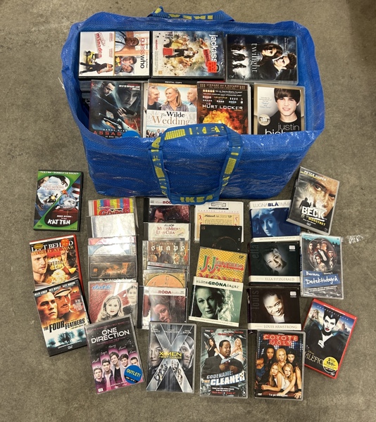 DVD-filmer och CD-skivor.