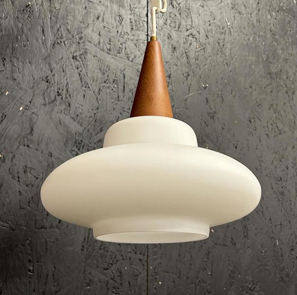 Taklampa glas/teak, diameter 24 cm
